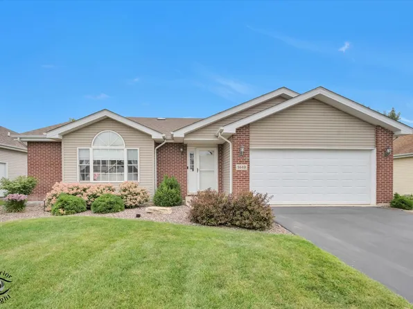 1449 Crooked Creek Dr, Beecher, IL 60401