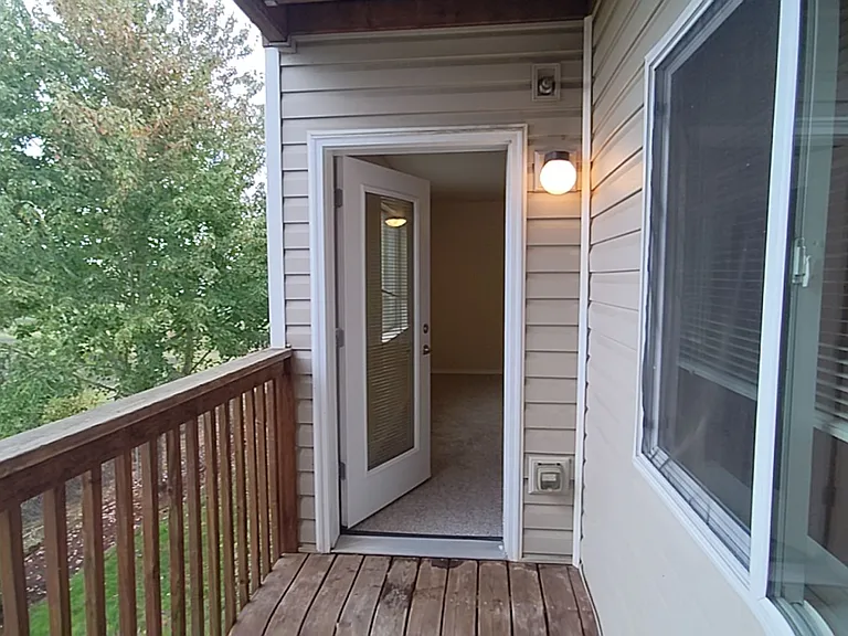Wellesley Park Apartments — Photo 104