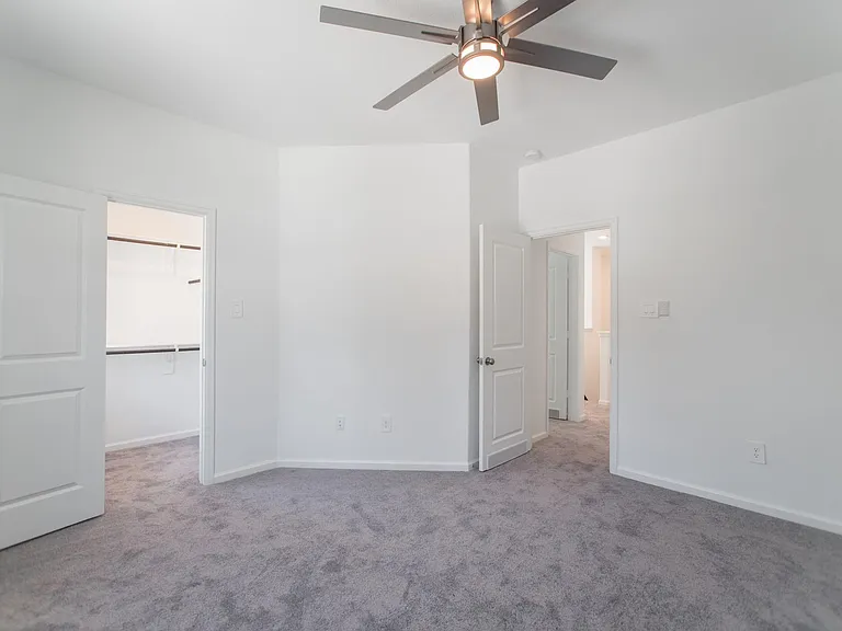 670 Royal Arch Dr — Photo 33