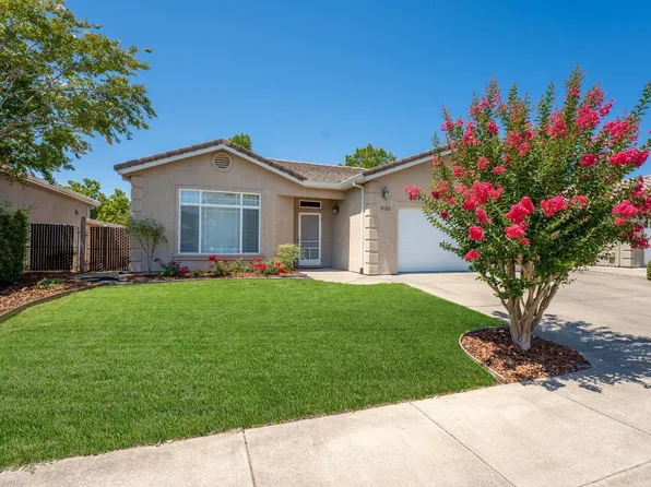 3180 Van Housen Drive, Ukiah, CA 95482