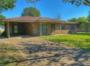 105 Oak St, Pocola, OK 74902