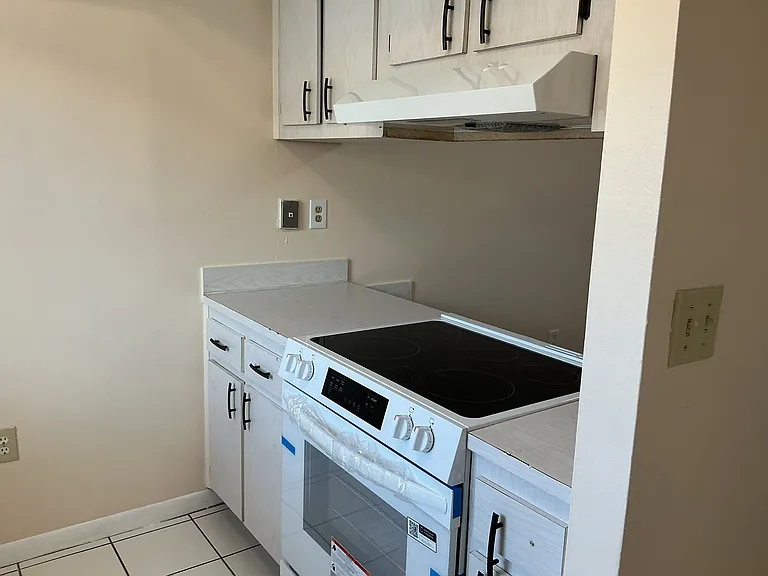 179 Ulster Ln — Photo 13