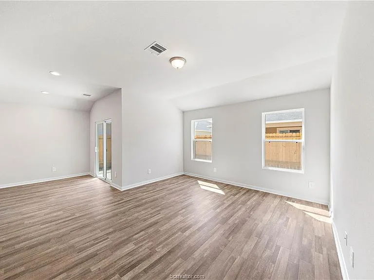 6014 Crest Bridge Ct — Photo 1