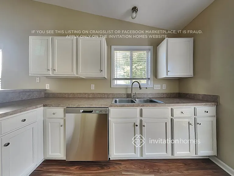 2718 Meadow Knoll Dr — Photo 8
