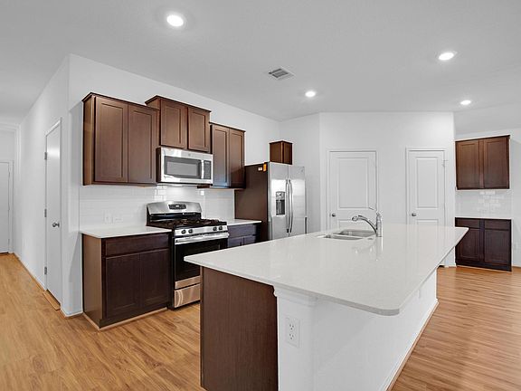 4th image of 21409 Resource Rd