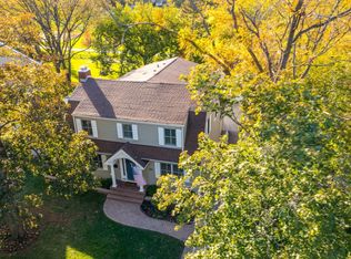 850 Forest Ave, Deerfield, IL 60015