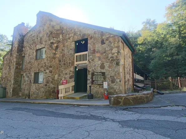 1435 Wiley Oakley Dr APT 158, Gatlinburg, TN 37738