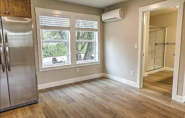 NW Bernie Dr — Photo 5