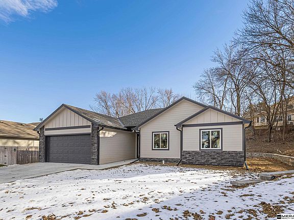 4th image of 2711 Lynnwood Dr