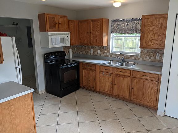 5th image of 14681 Apalachee St