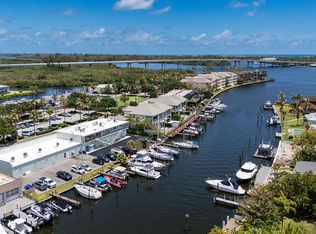 23 Royal Palm Point #A, Vero Beach, FL 32960