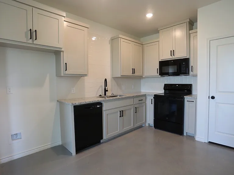4119 Long Creek Ln #B — Photo 8