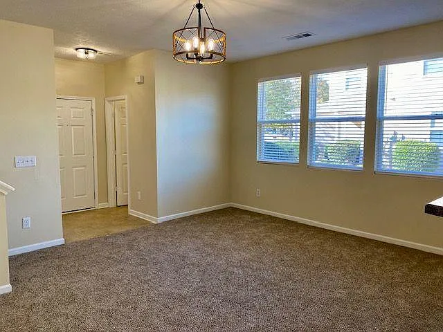 322 Oak Leaf Pl — Photo 7