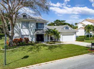 10272 Hunt Club Ln, Palm Beach Gardens, FL 33418