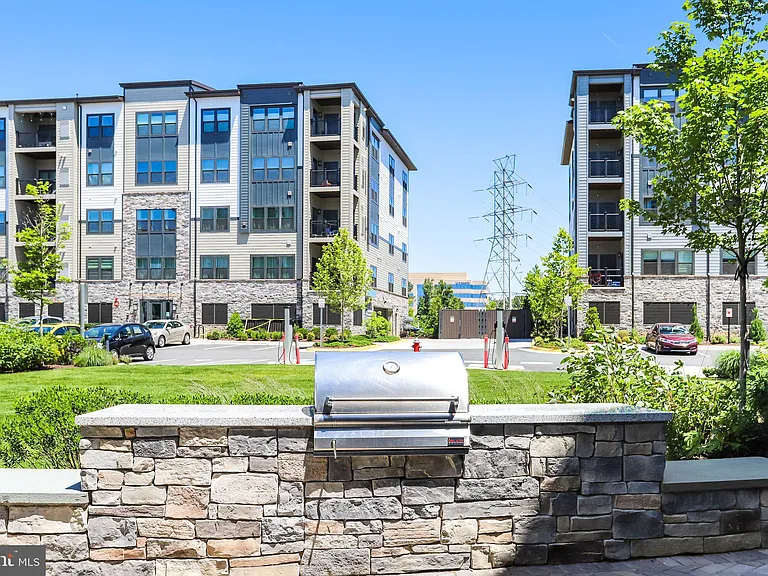 12850 Mosaic Park Way #2 — Photo 41