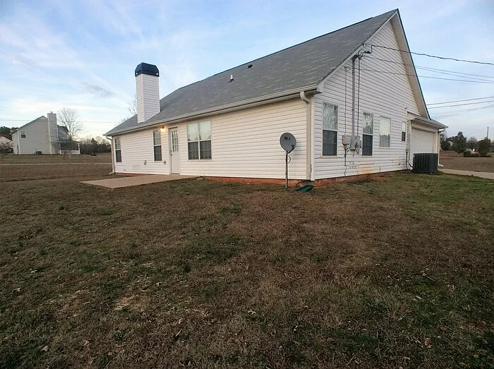 2266 Stroud Rd — Photo 16