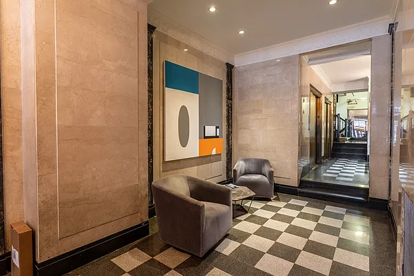 Rented by Compass | media 23