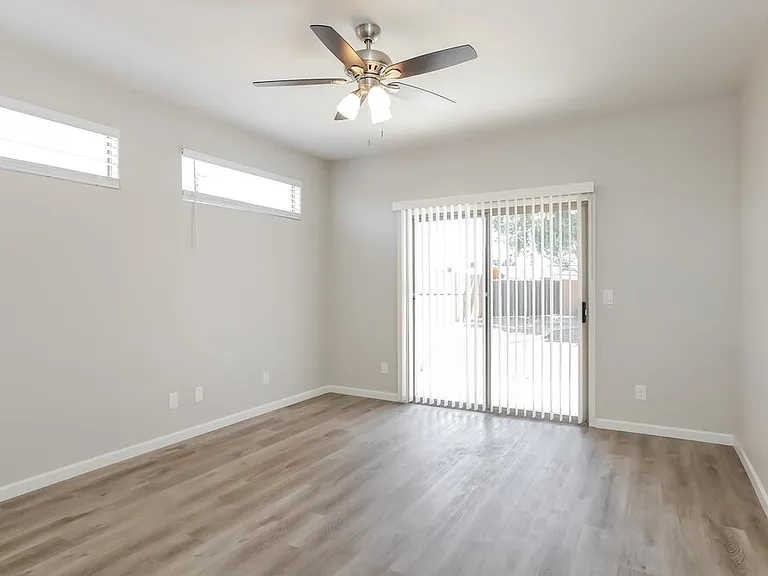 1211 E Winter Dr — Photo 10