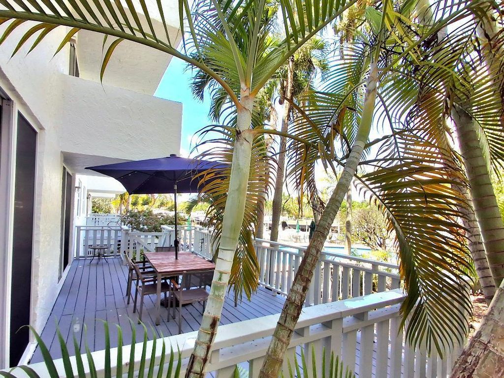 1421 N Ocean Blvd S #102, photo 9