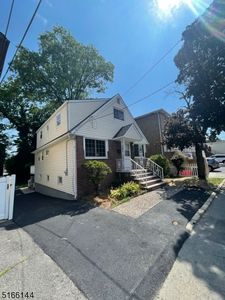 217 Crescent Ln, Cliffside Park, NJ, 07010