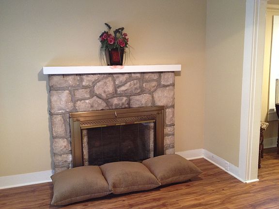 4th image of 1636 Johnson Dr