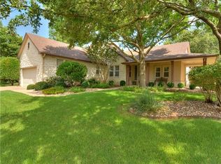122 Blacksmiths Dr, Georgetown, TX 78633