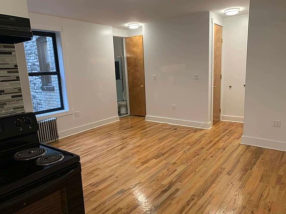 3rd image of 2111 Beekman Pl APT 3E