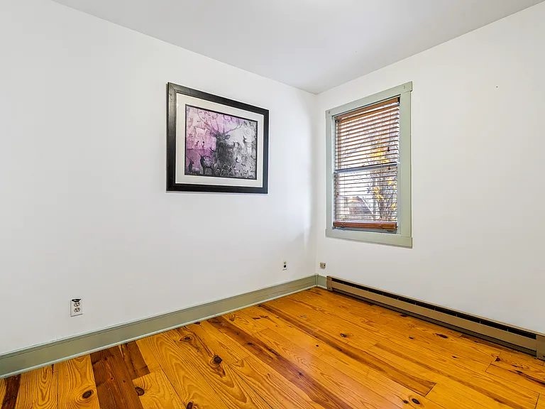 208 S High St — Photo 8