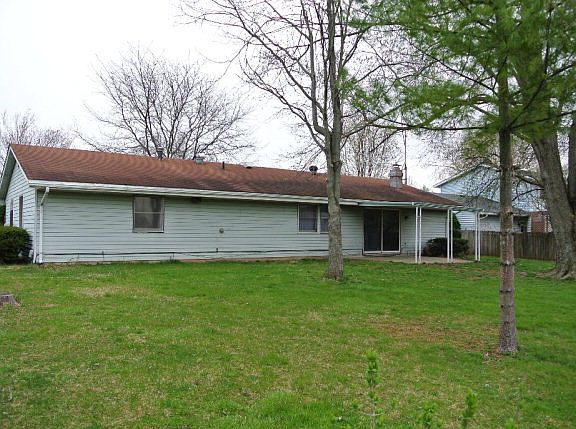 2nd image of 1085 Amboise Dr