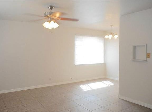 5th image of 913 Geronimo Dr