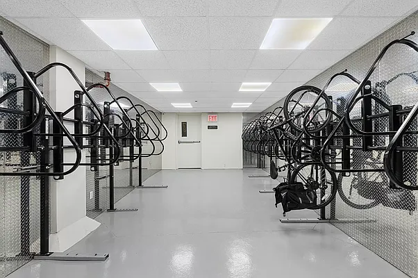 Rented by REAL New York | media 11