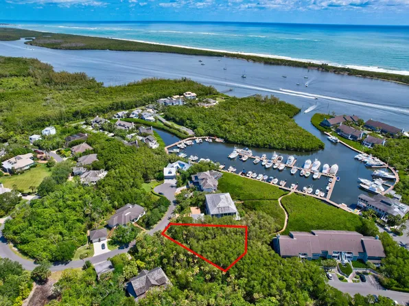 7741 SE Loblolly Bay Drive, Hobe Sound, FL 33455