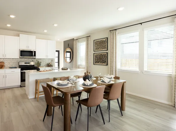 The Olympic (380) Plan, Sanford Farms - Traditional Series