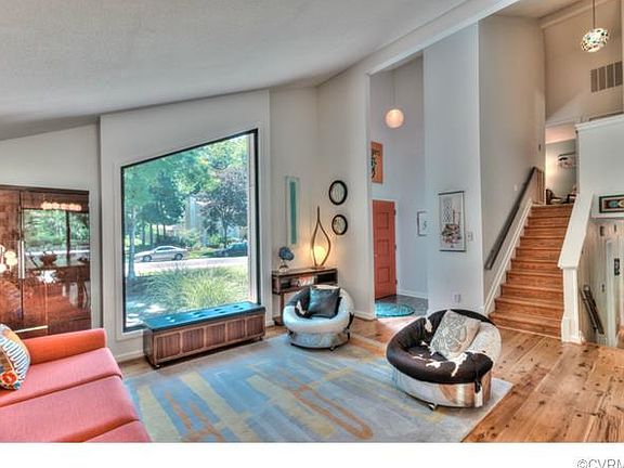 4th image of 2318 Thousand Oaks Dr