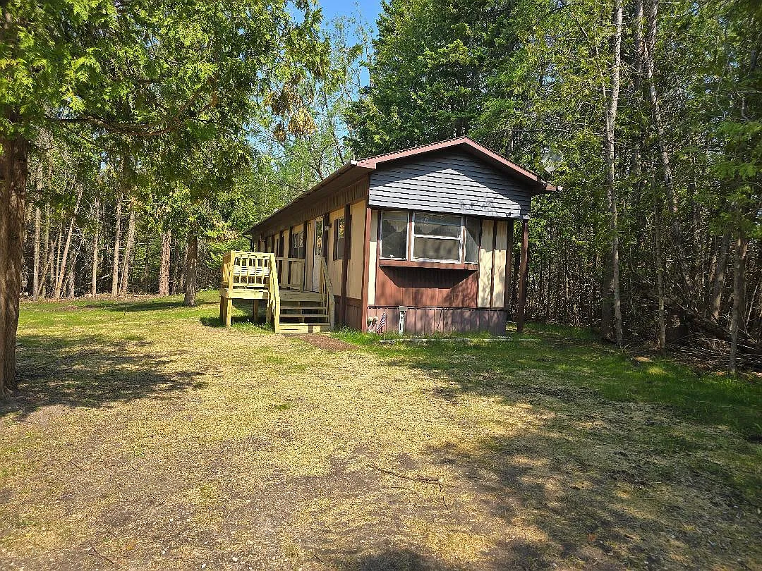 2462 County Road 451 photo 1
