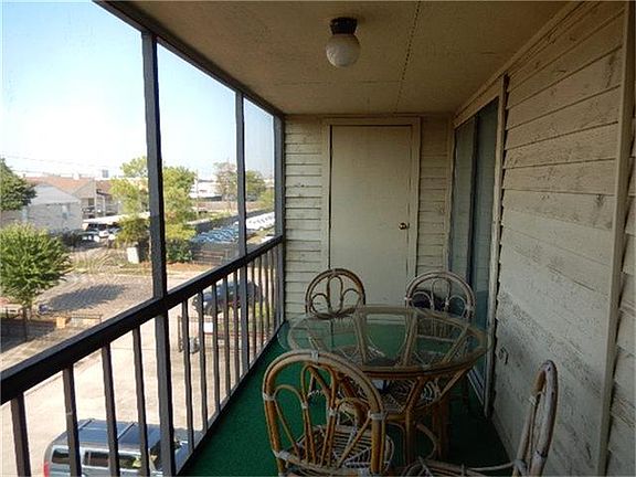 3rd image of 10110 Forum West Dr APT 137