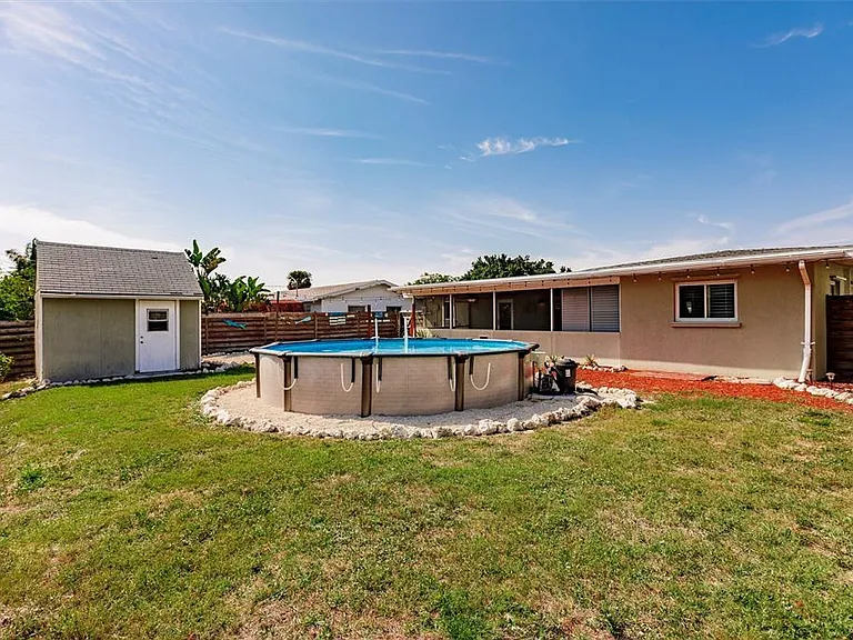 1720 Colleen St — Photo 45