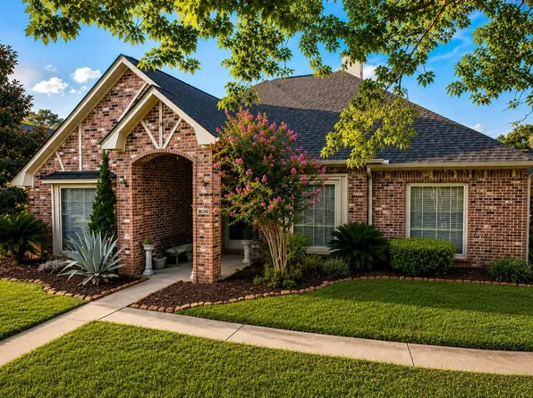 8010 Doral Dr, Beaumont, TX 77707