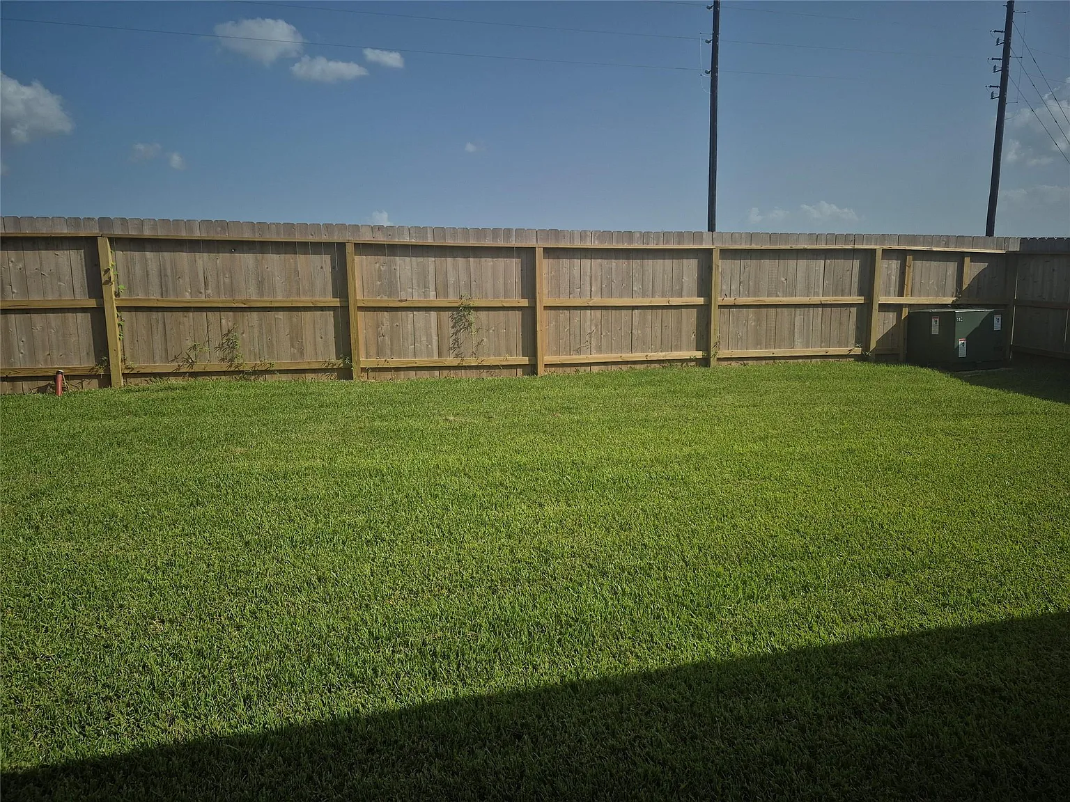 4 bed, 4.0 bath, 1397 sqft, $2,400 — Photo 4