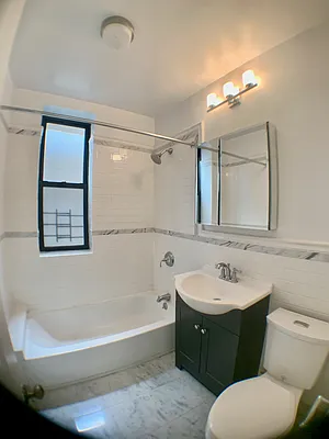 Rented by Bond New York | media 32