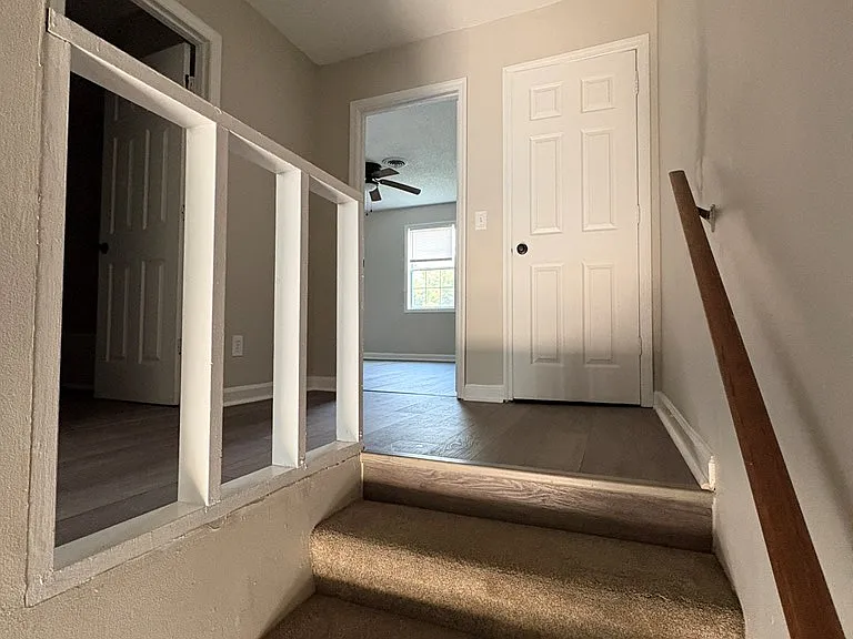526 Whitener Dr — Photo 7