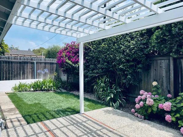 2942 Verde Vista Dr Unit A, Santa Barbara, CA 93105