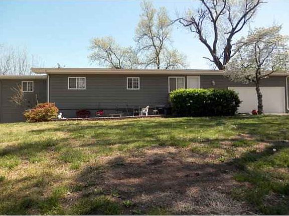 2nd image of 7616 SE Eagle Ln