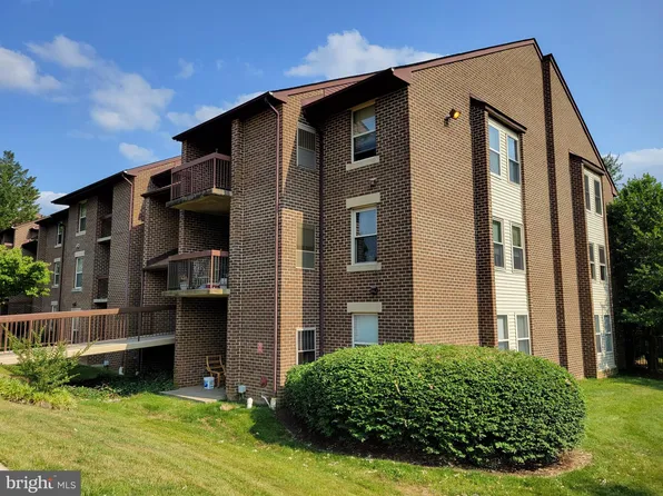 7908 Pearlbush Dr #2, Gaithersburg, MD 20879