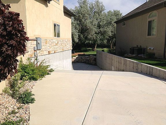 5th image of 1223 W Midge Dr