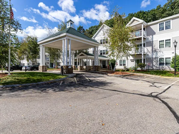 265 Edward J Roy Drive #122, Manchester, NH 03104