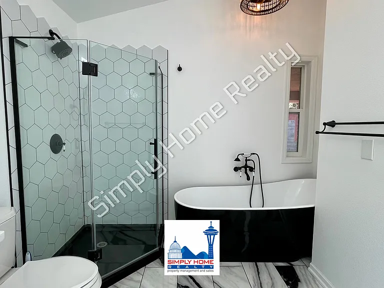 2781 Chambers Point Ct — Photo 17