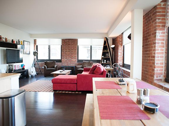 3rd image of 88 Bush St Unit 1131