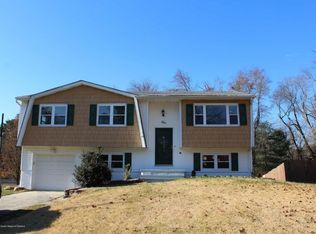 1 Northumberland Dr, Eastampton, NJ 08060