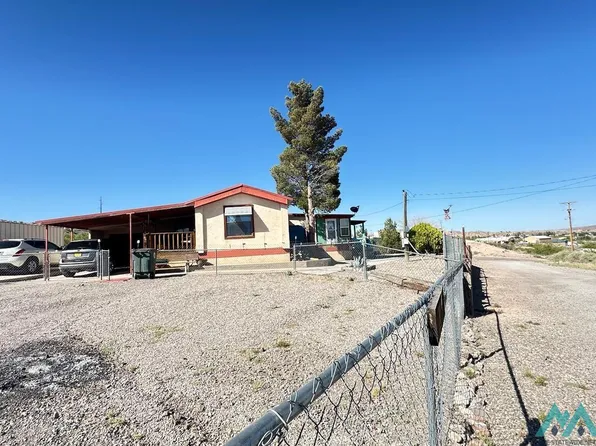 705 Ridge Rd, Williamsburg, NM 87942